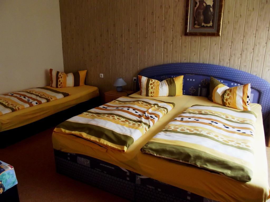 Pension Lindenhof Kachlin Quarto foto